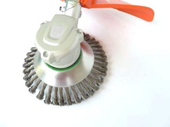 Unkrautbürste gezopft mit Reduzierring 20 mm