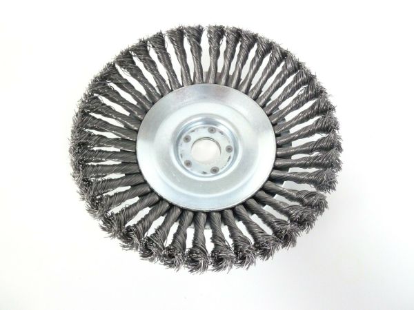 Unkrautbürste gezopft mit Adapterset M 10 und Reduzierring 20 mm